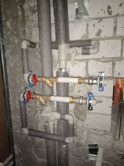 Сантехник Харьков.Монтаж трубопровода,установка унитазов Харьков