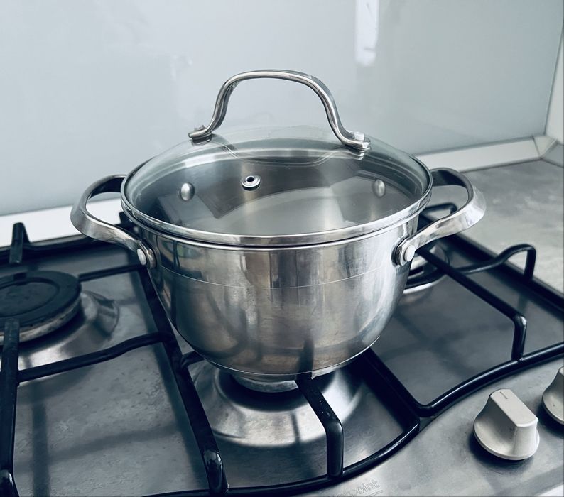 Кастрюля 2,4 литра TUPPERWARE контейнер форма чаша tupperware