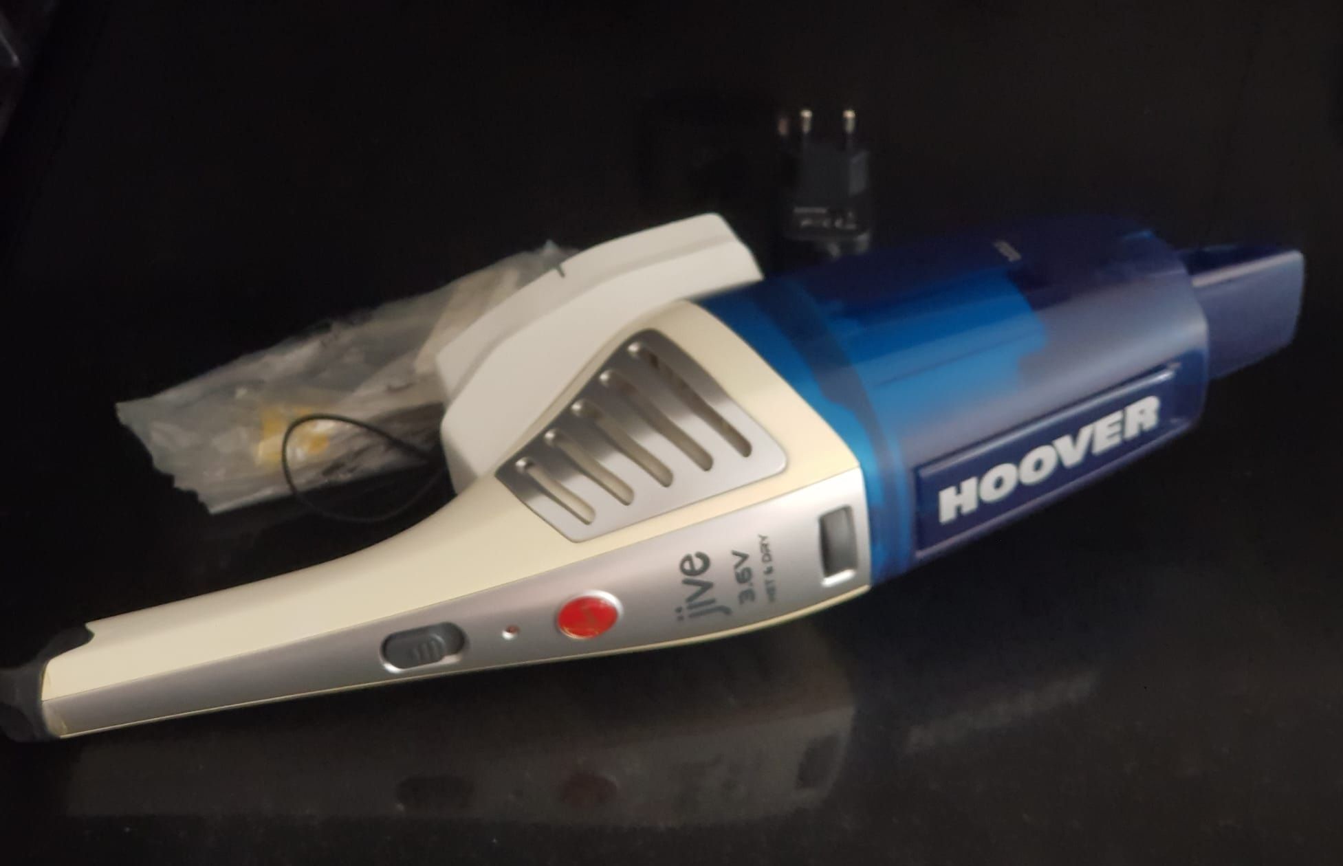 Aspiradores de bancada novos: Hoover jive e Philips série Cucina.