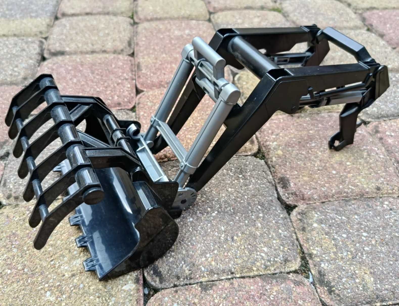 Ciągnik Bruder Case IH Optum z przyczepą i turem