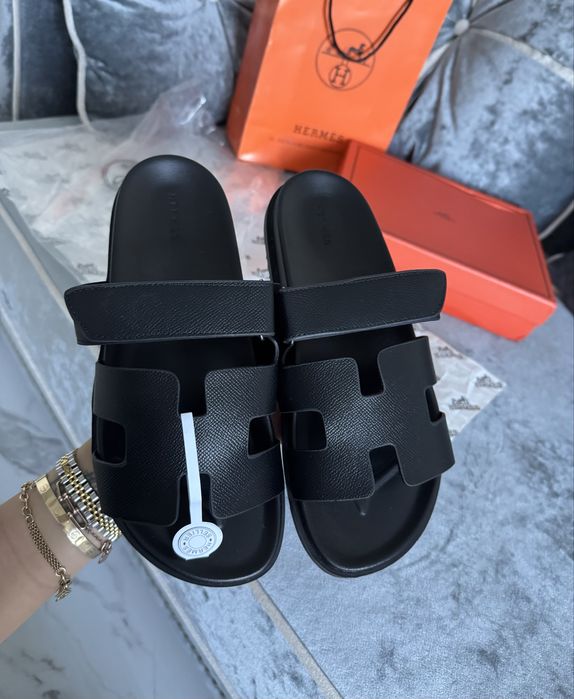 Черные шльопанцы люкс бренд