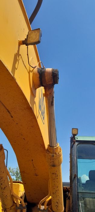 Екскаватор jsb330