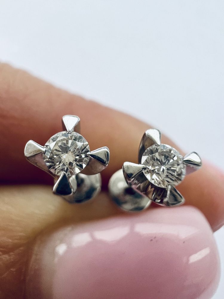 Золотые серьги пусеты 0,20ct белое золото 585 проба