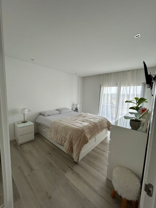 Apartamento T2 com vista desafogada