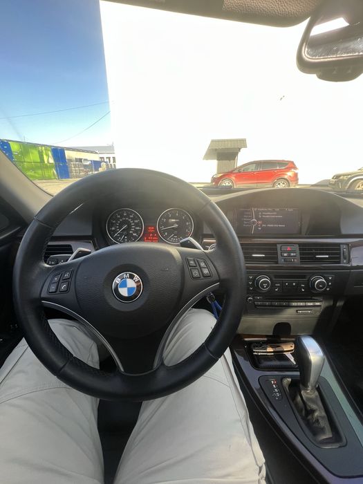 Продам BMW е90 2011 року !!!Терміново!!!
