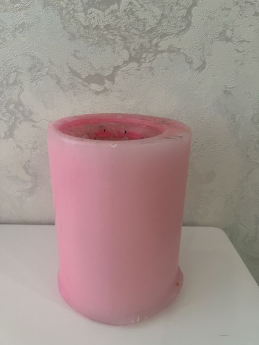 Велика декоративна свічка рожева