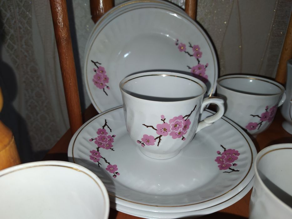 Сервиз чайный и кофейный есть в китайском стиле