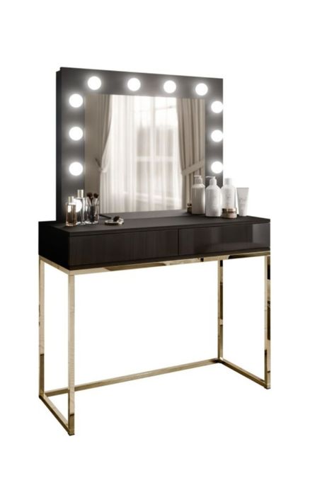 Toaletka na sprzedaż