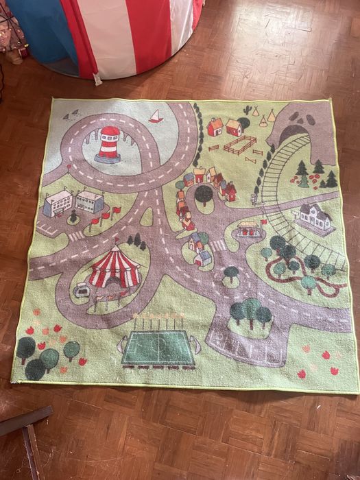 Tapete IKEA criança