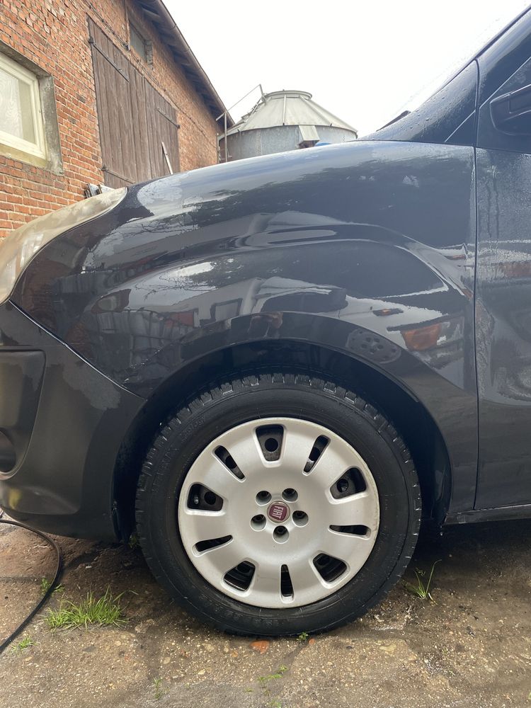Fiat Doblo III 10-15r przód kompletny 1.3 Multijet Kolor: 632