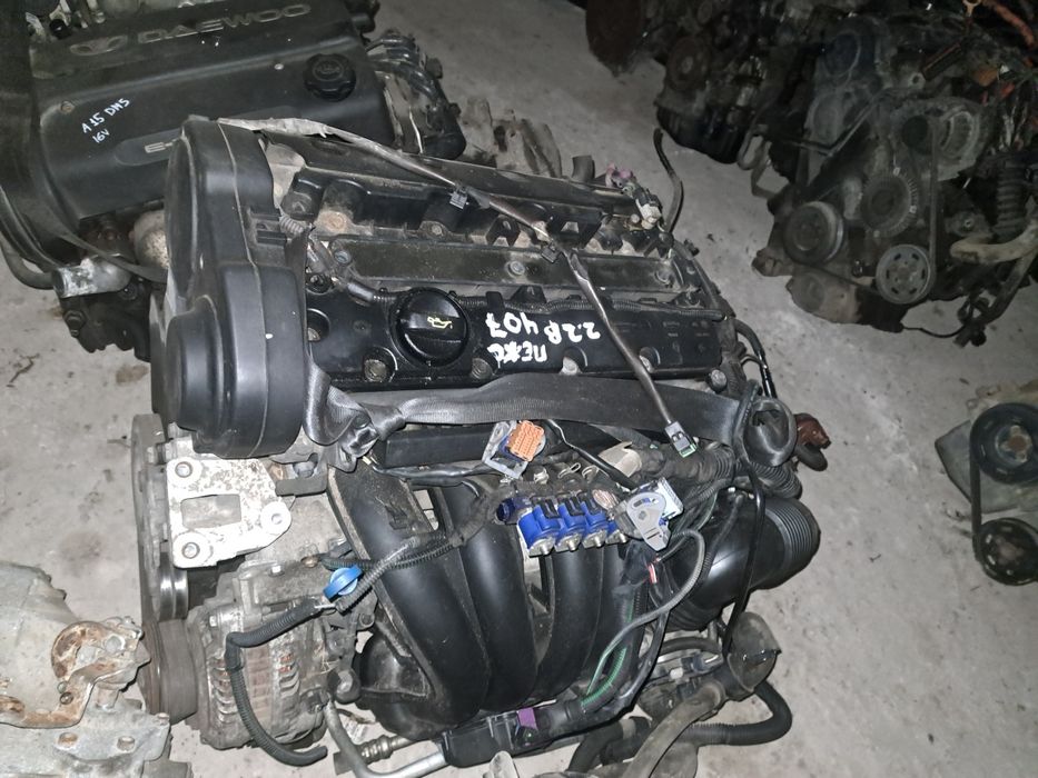 Двигун двс двигатель Peugeot 407 607 2.2 16v 3FY EW12