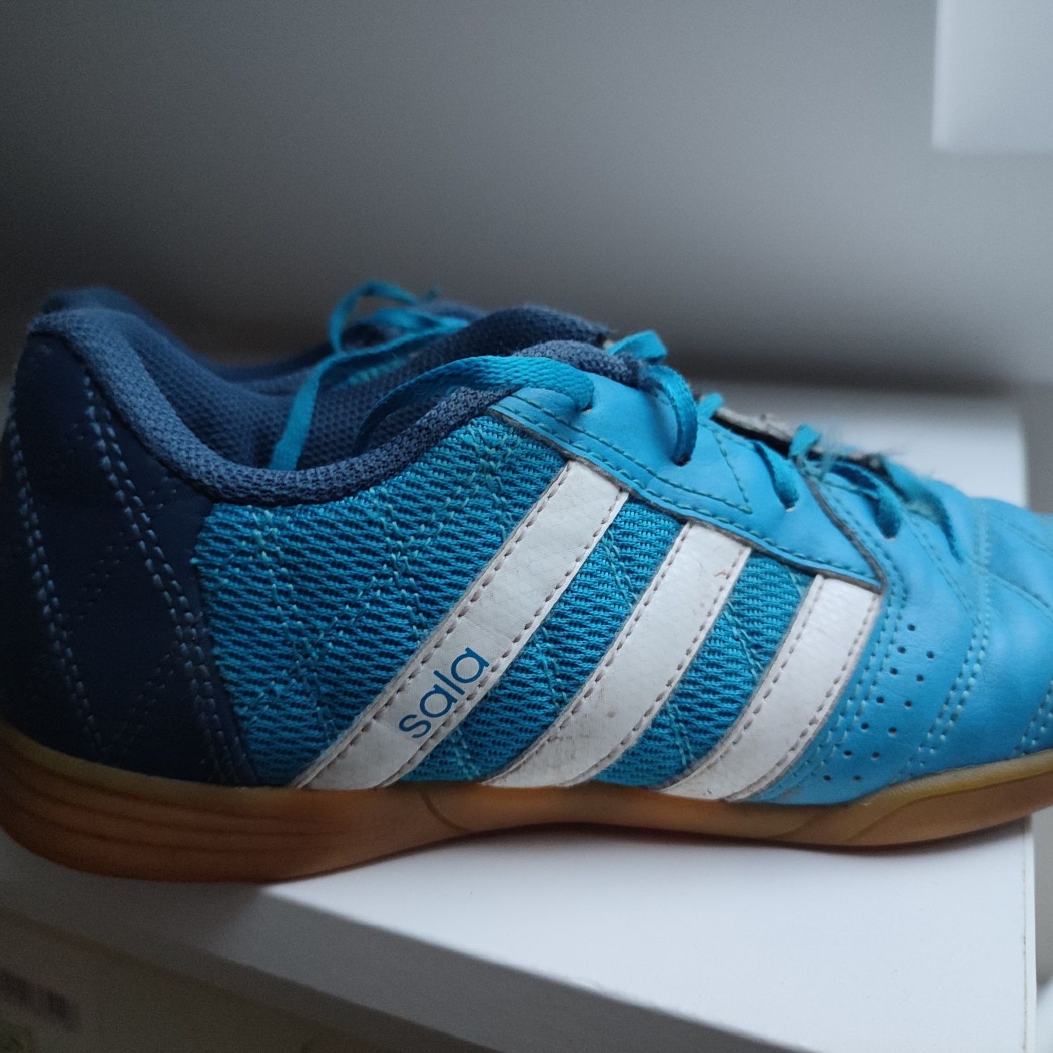 Halówki Adidas buty sportowe 36