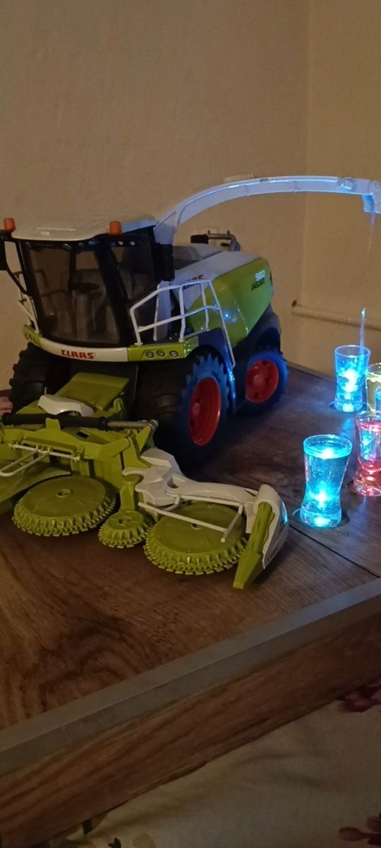 Nalewator Claas Jaguar  Prezent Nalewak do alkoholu