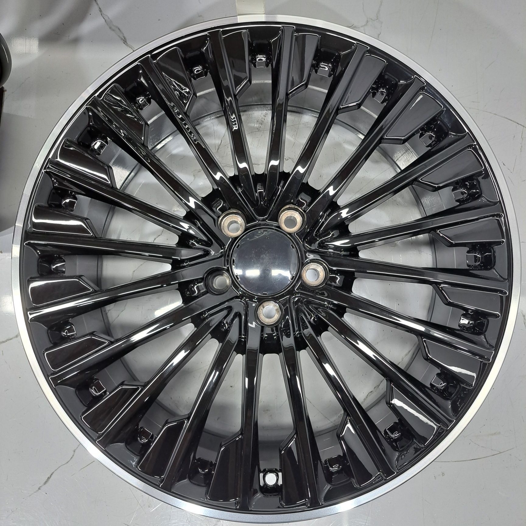 Jantes 19" LOOK Mercedes AMG classe C W206 E W214 S W223 5x112