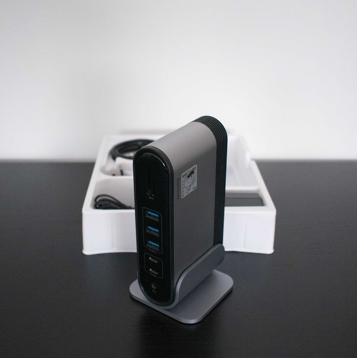 Baseus UnionJoy — Estação de Docking 17-em-1 com Triplo Ecrã