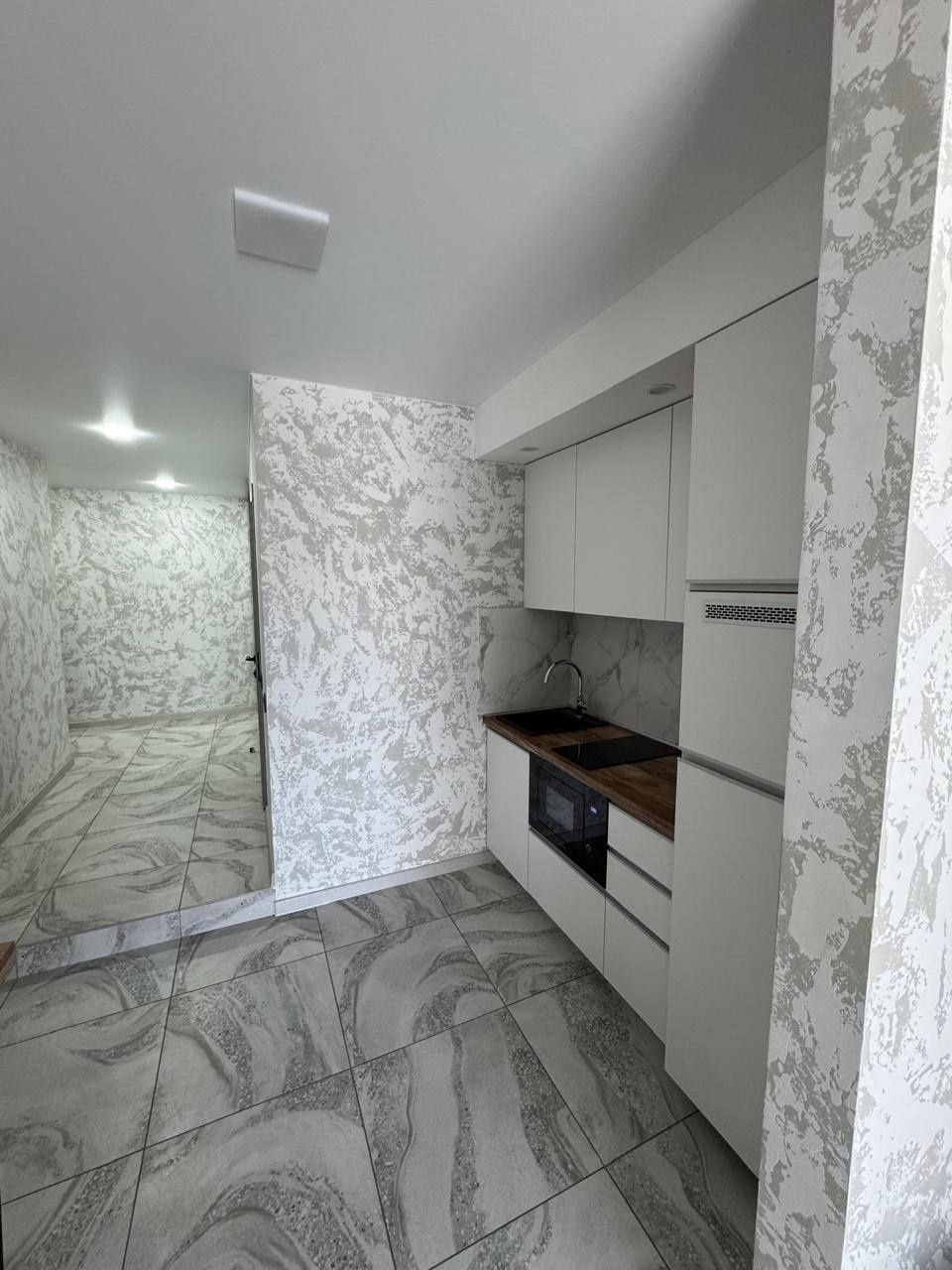 Продам 1 ком.квартиру ЖК Лучший дом на Победе ,Best House