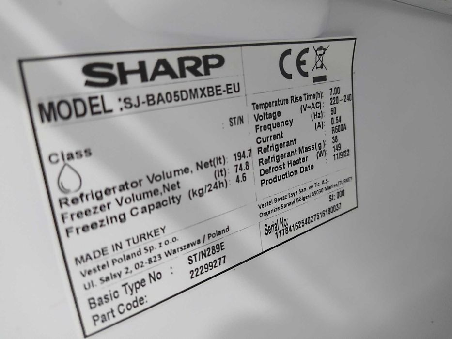 Холодильник SHARP SJBA-05DMXBE-EU з морозильною камерою