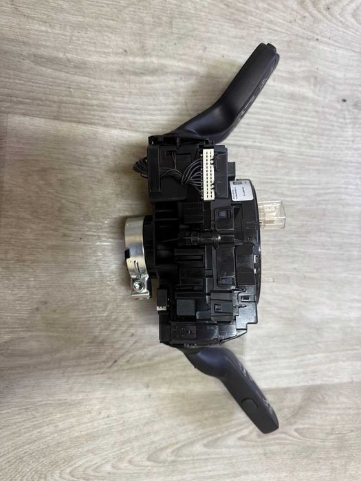 Підрульовий перемикач шлейф на Audi Ауди Q5 q5 Кью 5 кю 5 2009-2017