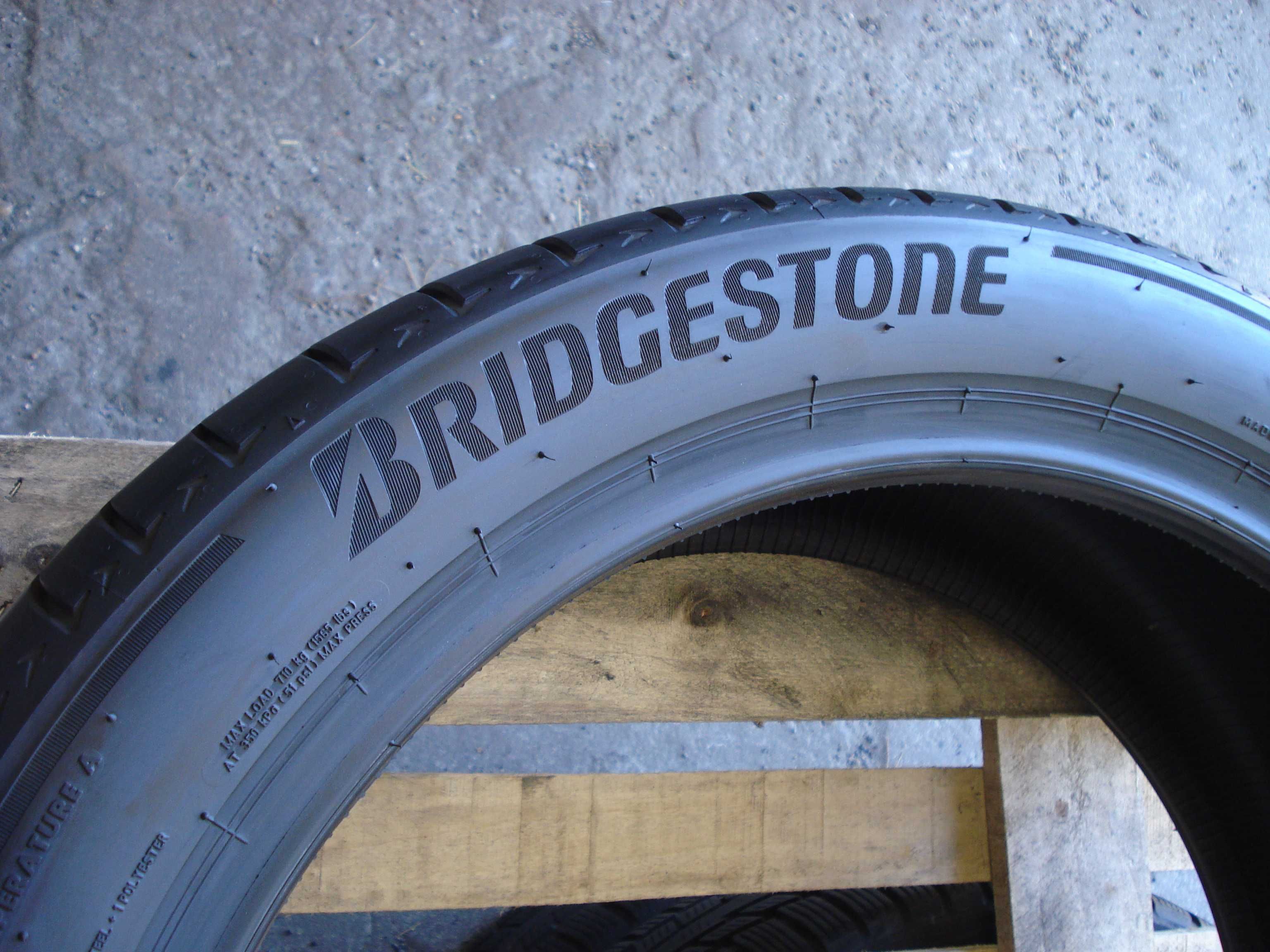 Bridgestone Alenza 001  235/45 r 20  2 - sztuki letnie