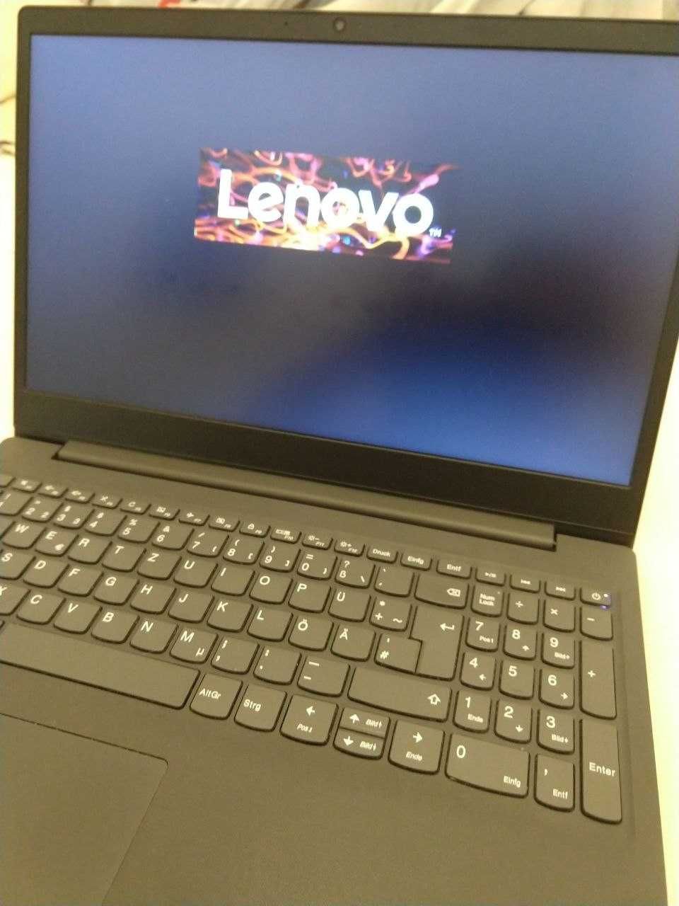 Notebook Lenovo V15-IIL 15,6 I5-1035G1/20GB/500GB SSD - 15.6" FHD matt
