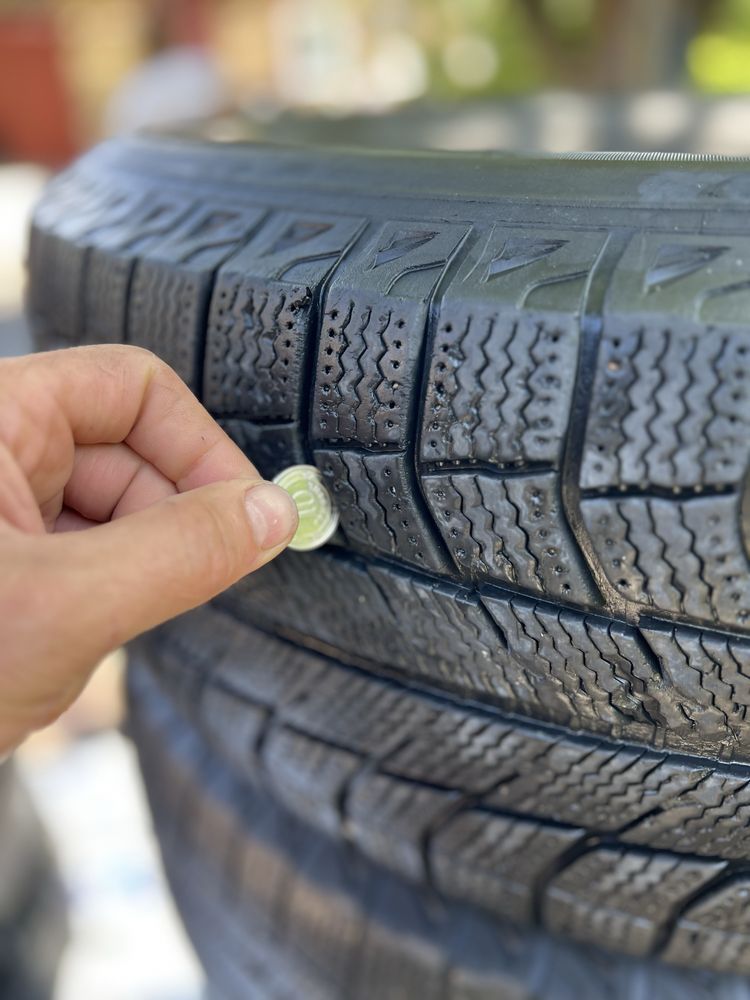 Шини б/у MICHELIN LATITUDE X-ICE 275/70/16