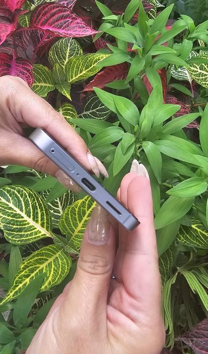 Samsung S25 256Gb C/Garantia