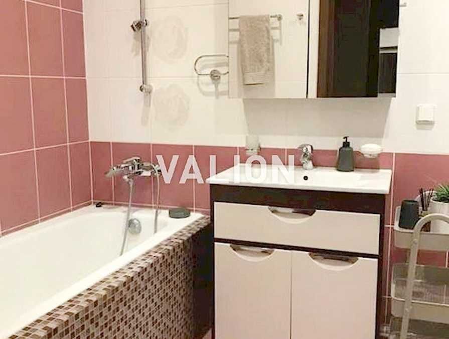 Продам 1к.квартиру 49квм. ЖКАвіатор.  вул.Л.Гузара 26. Держ.програми