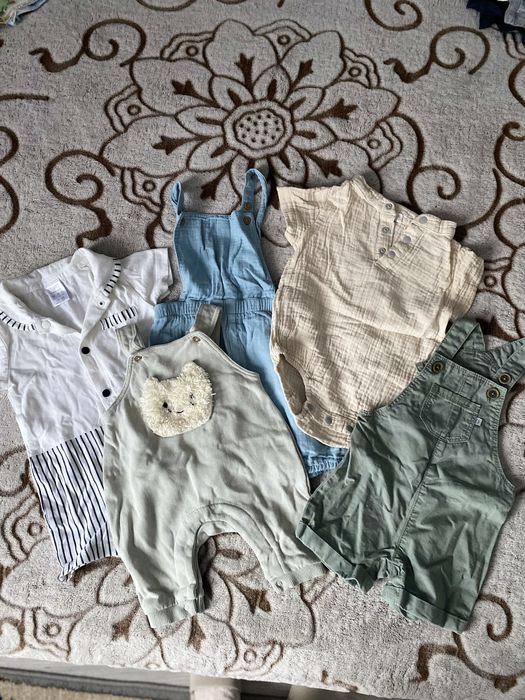 Лот одягу для хлопчика від народження і до 9 місяців