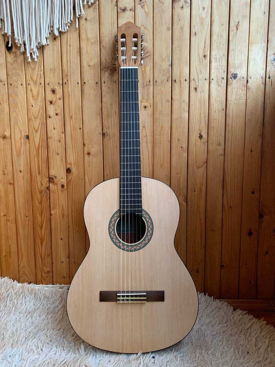 Класична гітара Yamaha C30 M