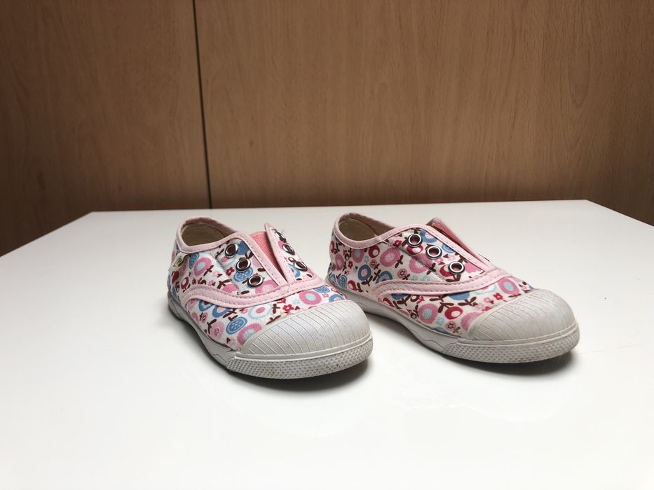 Tenis menina 23 - usados em bom estado