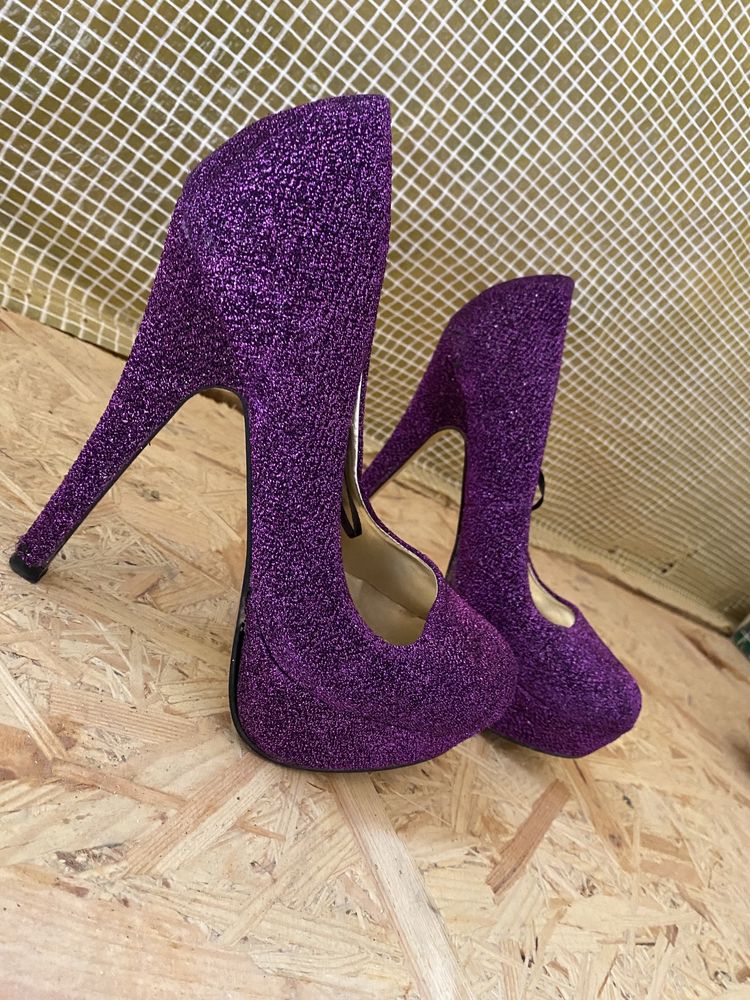 Туфлі жіночі фіолетові блискучі 37,5