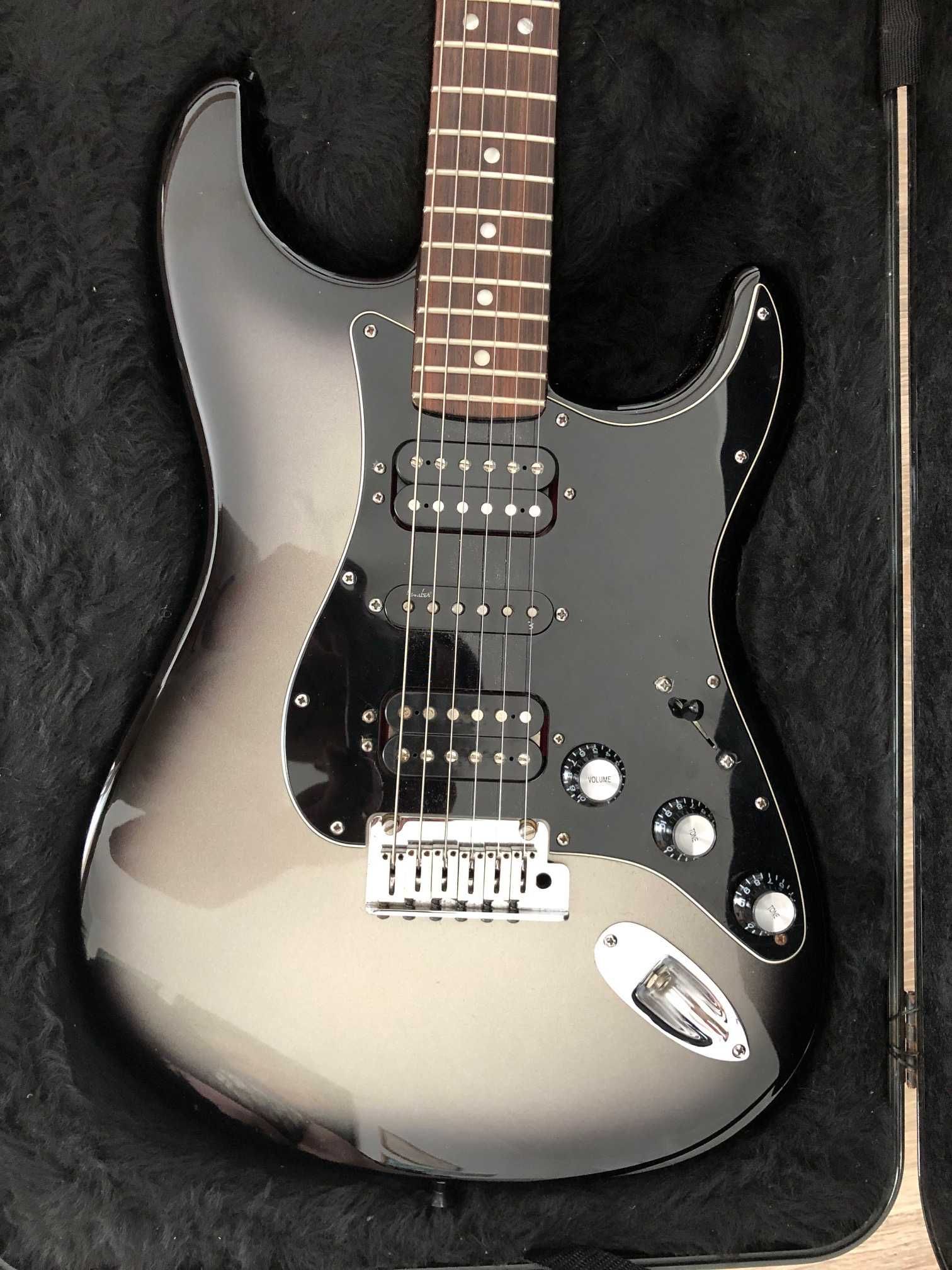 Fender American Deluxe Stratocaster HSH 2013 + Fender case