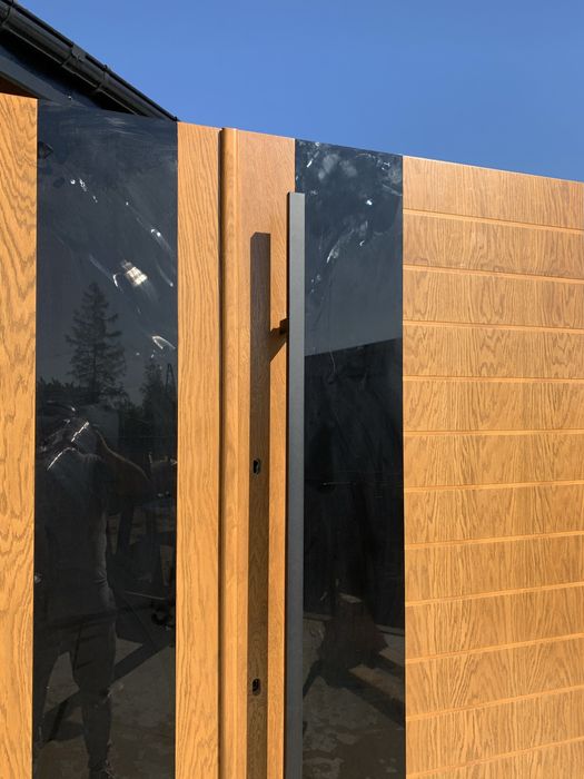 Drzwi zewnętrzne drewniane Dwuskrzydłowe NA każdy wymiar Czarna szyba