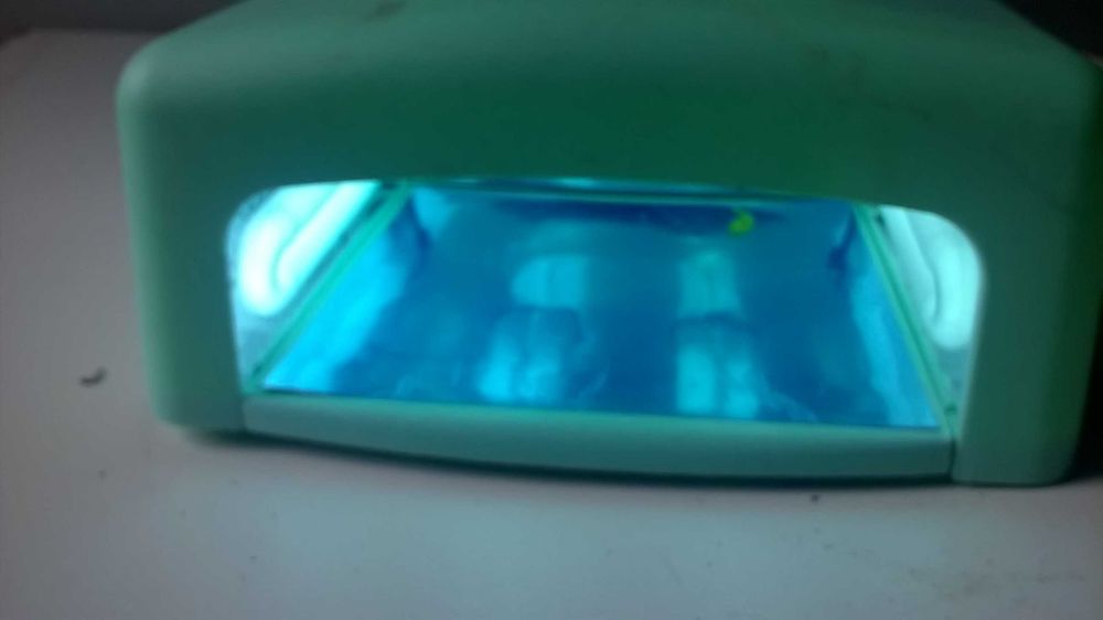 Lampa UV do paznokci