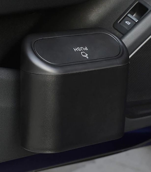 Nowy kosz na śmieci do auta