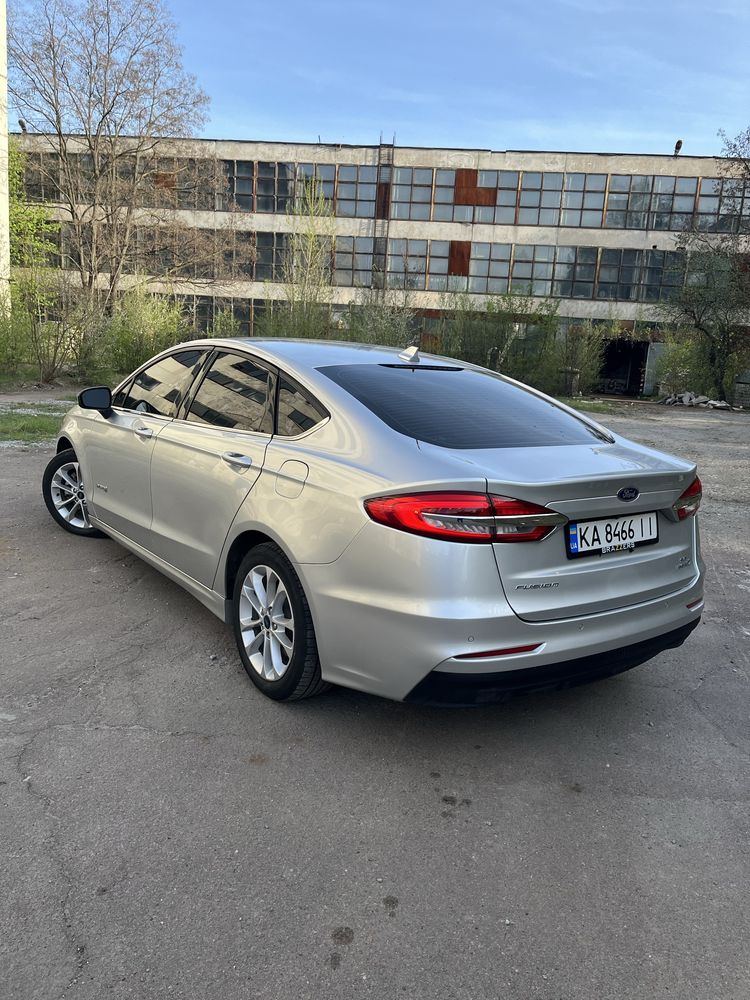 Ford fusion hybrid 2019