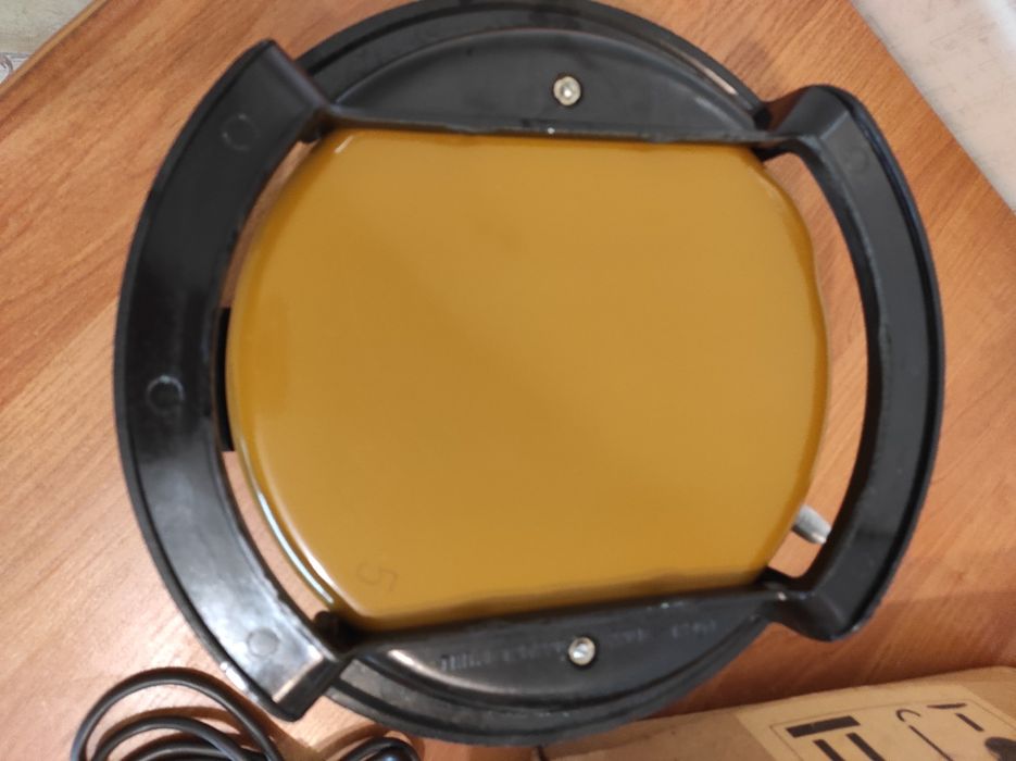 Вафельниця важка, велика, ссср