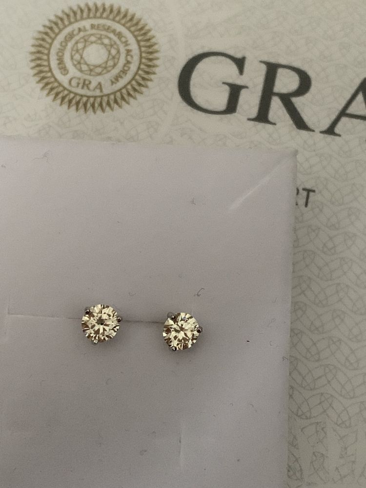 Nowe kolczyki z  moissanitem 0,5 ct z certyfikatem GRA