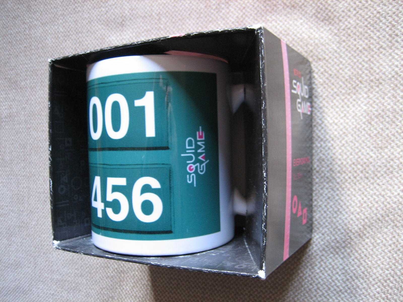 Caneca de coleção da Série Squid Game NOVA c / caixa