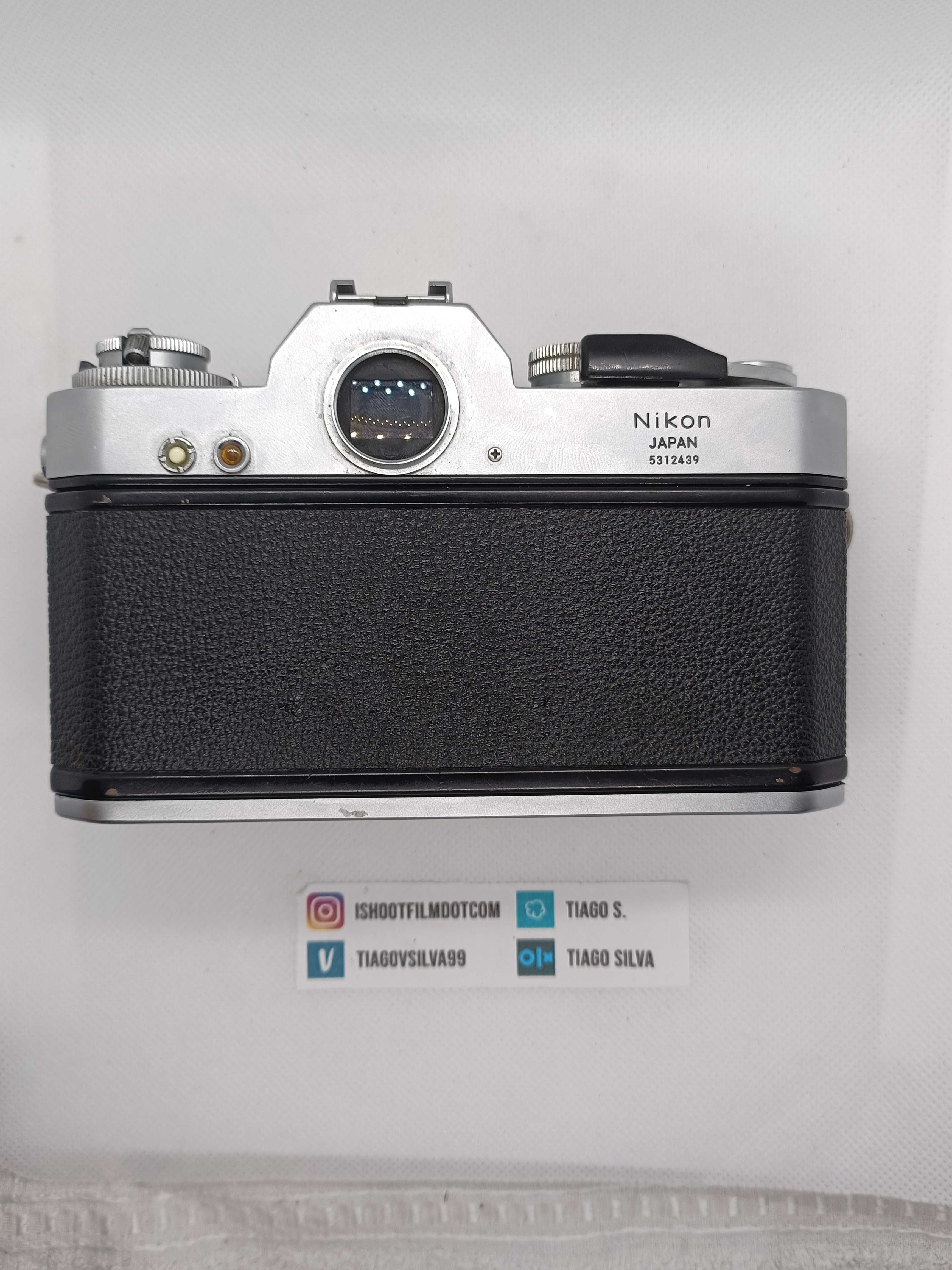 Nikon Nikkormat EL + Nikkor S.C. Auto 50mm f/1.4