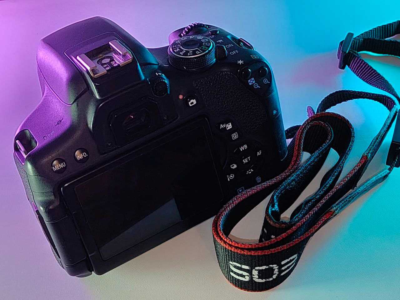 Canon EOS 750D - nie włącza się