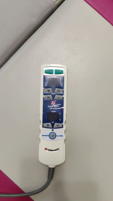 Масажне ліжко Nuga Best NM-4000