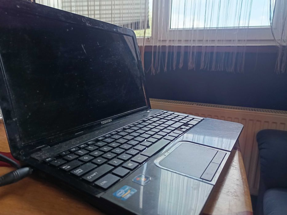 laptop toshiba nowa klawiatura