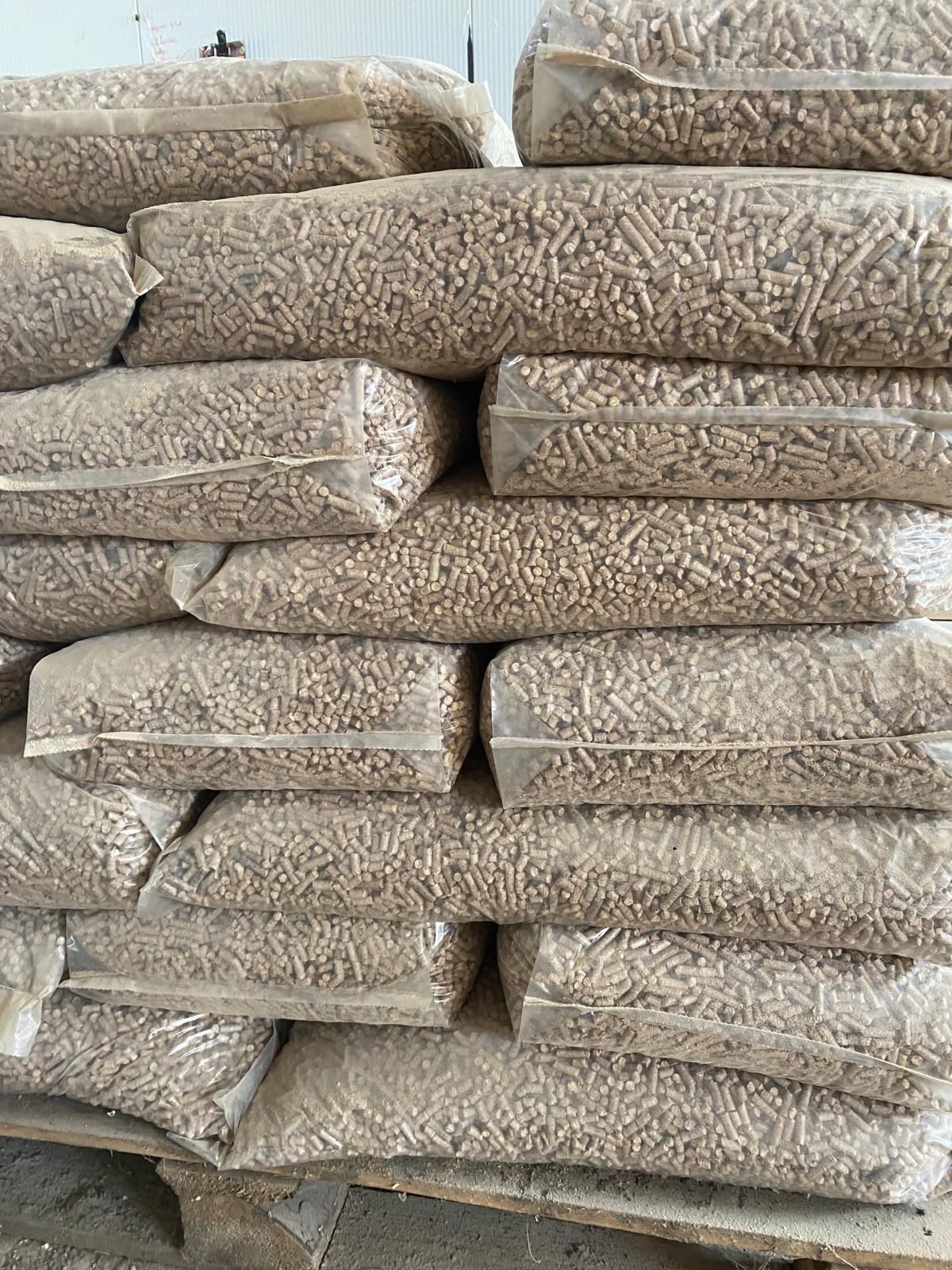 Sprzedam pellet bukowy