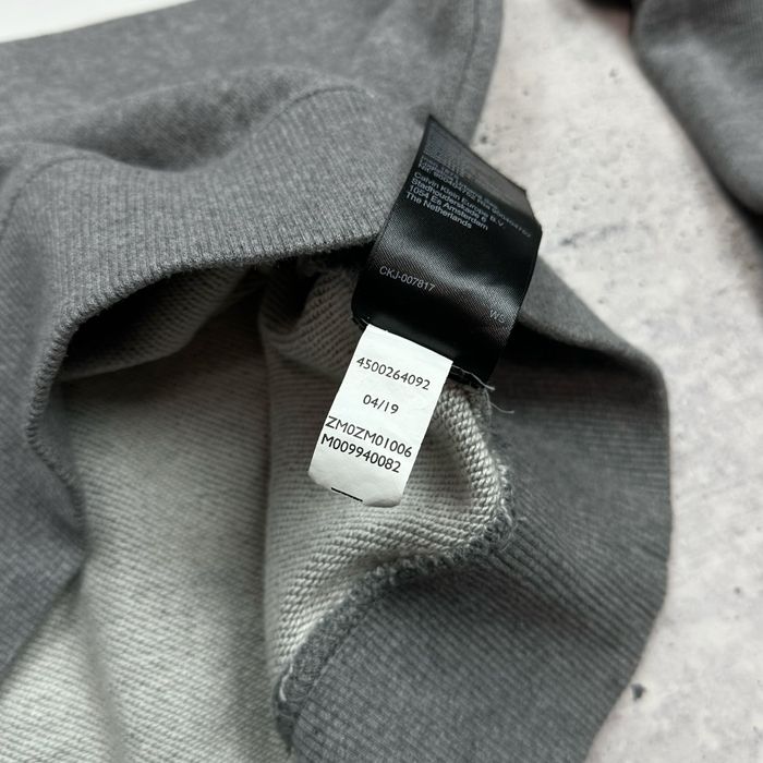 Кофта свитшот с боллшим лого Calvin Klein Jeans размер S-M