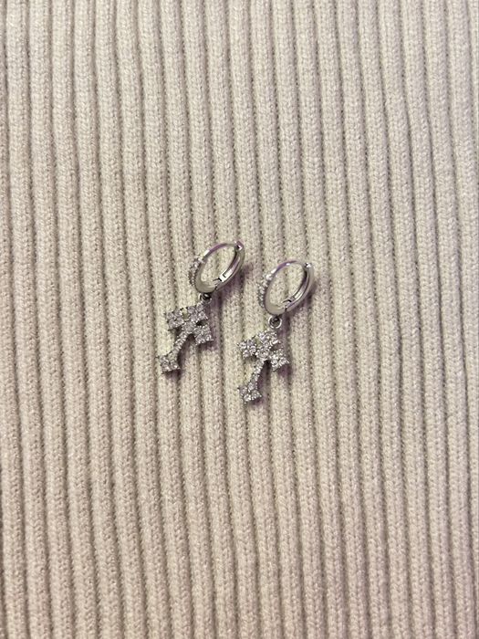 Сережки хрестики з камінцями