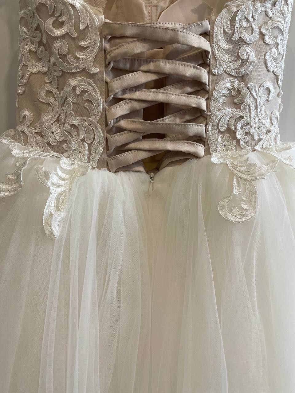Весільна сукня  (весільне плаття)