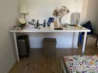 Duże biurko IKEA LAGKAPTEN + regulowane nogi