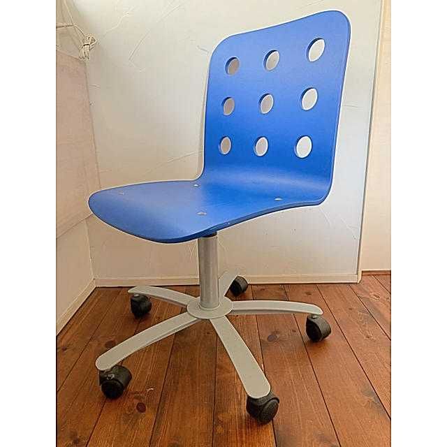 Dla dziecka biurko IKEA HEMNES-drewno-komoda IKEA-fotelik