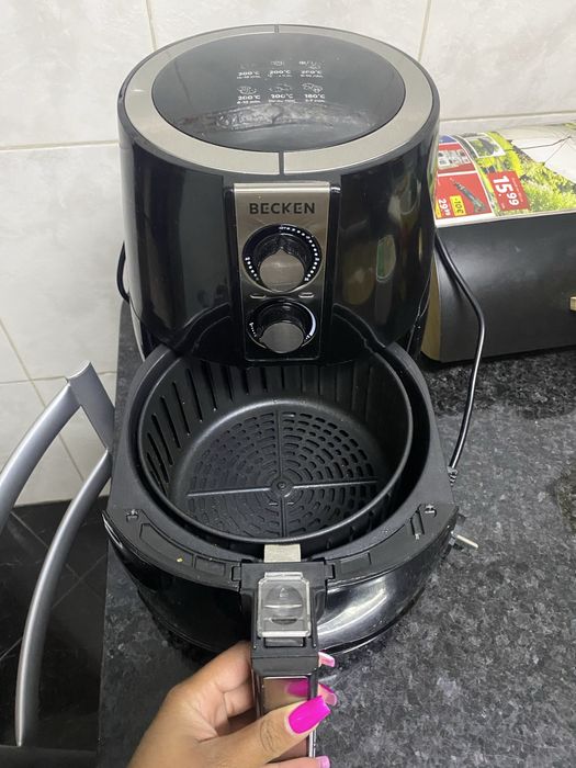 Air fryer usada apenas 3 vezes